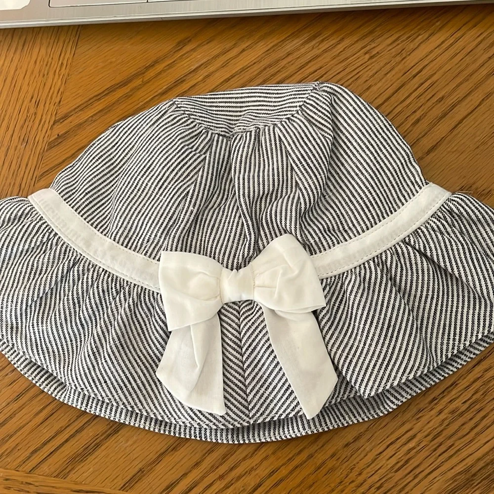Janie & Jack Striped Bucket Hat Size 6 to 12 Months NWT